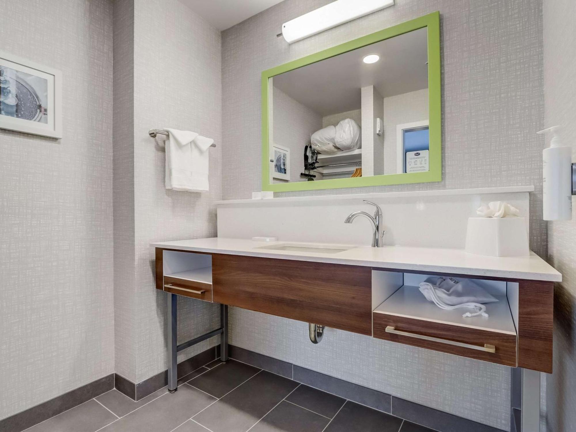 Hotel Hampton & Midtown Rookwood Cincinnati